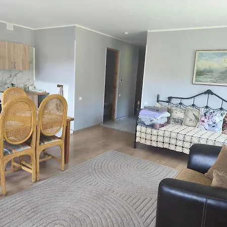 Apartamento Vormsi Ohvitseride Maja Korter Nr 6 Hullo